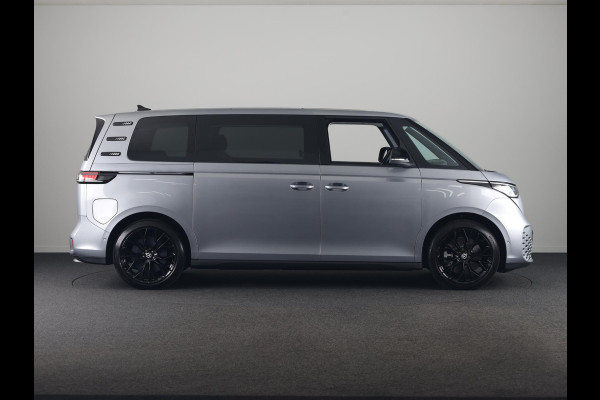 Volkswagen ID. Buzz Pro Bulli Limited Edition 86 kWh LWB 286 pk | 7-persoons | Rondomzicht camera | 21 Inch | Elektr. achterklep | Matrix LED koplampen | Parkeersensoren (Park assist)