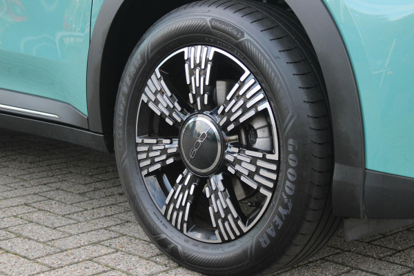 Fiat 600 1.2 110PK Hybrid AUTOMAAT POP | WINTER PACK: VERWAMBARE VOORSTOELEN/VERWARMBARE VOORRUIT | PACK COMFORT: ACHTERUITRIJCAMERA MET DYNAMISCHE HULPLIJNEN/AUDIOSYSTEEM MET 6 SPEAKERS/DRAADLOOS LADEN/KEYLESS ENTRY/NAVIGATIE/PARKEERSENSOREN VOOR EN ACHTER/VERKEERSBORDINFORMATIE | PACK STYLE: 17" LICHTMETALEN VELGEN/HOOGGLANS ZWARTE SPIEGELKAPPEN/VERCHROME OMLIJSTING/LED RICHTINGAANWIJZERS/LED MISTLAMPEN/DASHBOARD IN CARROSSERIEKLEUR | DRAADLOZE APPLE CARPLAY/ANDROID AUTO |