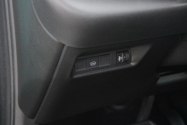 Fiat 600 1.2 110PK Hybrid AUTOMAAT POP | WINTER PACK: VERWAMBARE VOORSTOELEN/VERWARMBARE VOORRUIT | PACK COMFORT: ACHTERUITRIJCAMERA MET DYNAMISCHE HULPLIJNEN/AUDIOSYSTEEM MET 6 SPEAKERS/DRAADLOOS LADEN/KEYLESS ENTRY/NAVIGATIE/PARKEERSENSOREN VOOR EN ACHTER/VERKEERSBORDINFORMATIE | PACK STYLE: 17" LICHTMETALEN VELGEN/HOOGGLANS ZWARTE SPIEGELKAPPEN/VERCHROME OMLIJSTING/LED RICHTINGAANWIJZERS/LED MISTLAMPEN/DASHBOARD IN CARROSSERIEKLEUR | DRAADLOZE APPLE CARPLAY/ANDROID AUTO |