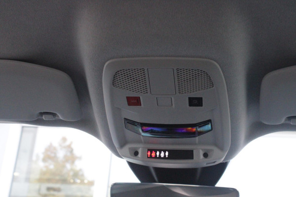 Fiat 600 1.2 110PK Hybrid AUTOMAAT POP | WINTER PACK: VERWAMBARE VOORSTOELEN/VERWARMBARE VOORRUIT | PACK COMFORT: ACHTERUITRIJCAMERA MET DYNAMISCHE HULPLIJNEN/AUDIOSYSTEEM MET 6 SPEAKERS/DRAADLOOS LADEN/KEYLESS ENTRY/NAVIGATIE/PARKEERSENSOREN VOOR EN ACHTER/VERKEERSBORDINFORMATIE | PACK STYLE: 17" LICHTMETALEN VELGEN/HOOGGLANS ZWARTE SPIEGELKAPPEN/VERCHROME OMLIJSTING/LED RICHTINGAANWIJZERS/LED MISTLAMPEN/DASHBOARD IN CARROSSERIEKLEUR | DRAADLOZE APPLE CARPLAY/ANDROID AUTO |