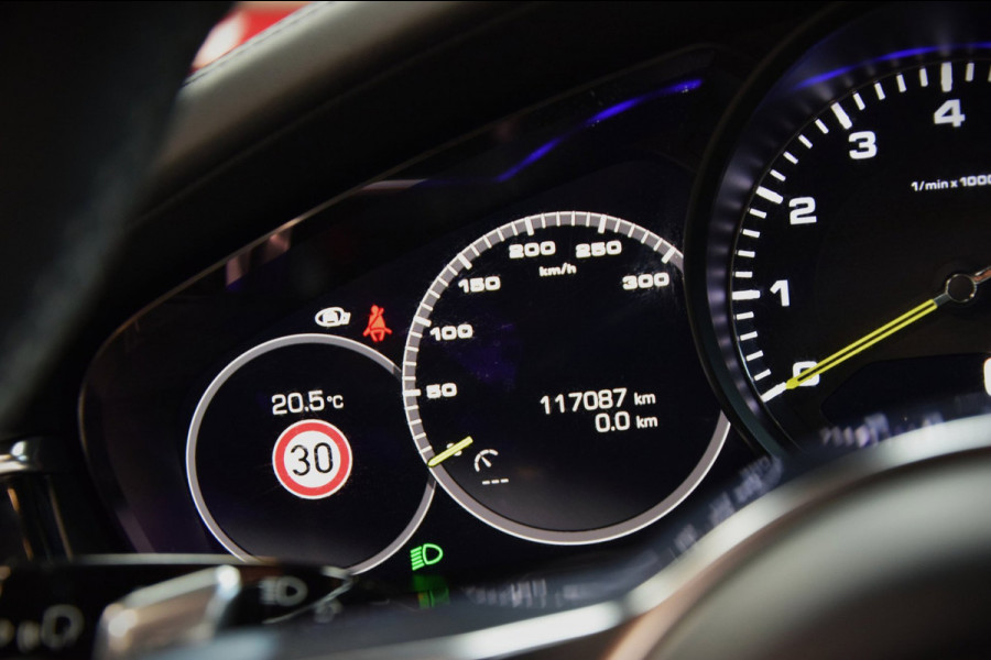 Porsche Panamera Sport Turismo 2.9 4 E-Hybrid 10 Years Edition|Navi|Leder|Soft-Close|Sport-Chrono
