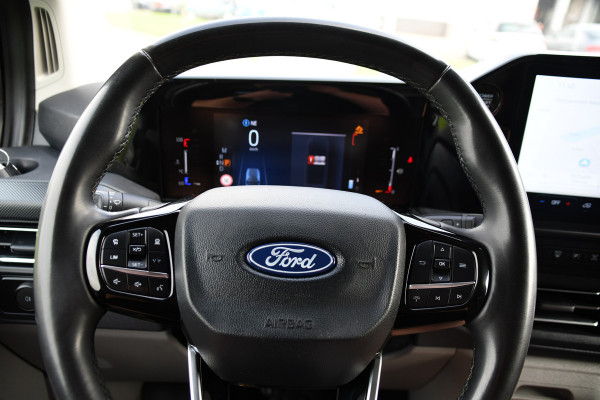 Ford Transit Custom 320 2.0 TDCI L2H1 PB Edition Limited Adaptieve Cruise, Camera, Carplay, LED, 170pk, Automaat, Stoelverwarming, Trekhaak, Virtual, Multimedia, Uniek!