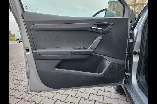 Seat Arona 1.0 TSI Style Business Intense | Automaat | LED | Camera | ACC | Full Link | Park Assist | Twotone | Climatronic | Navi |