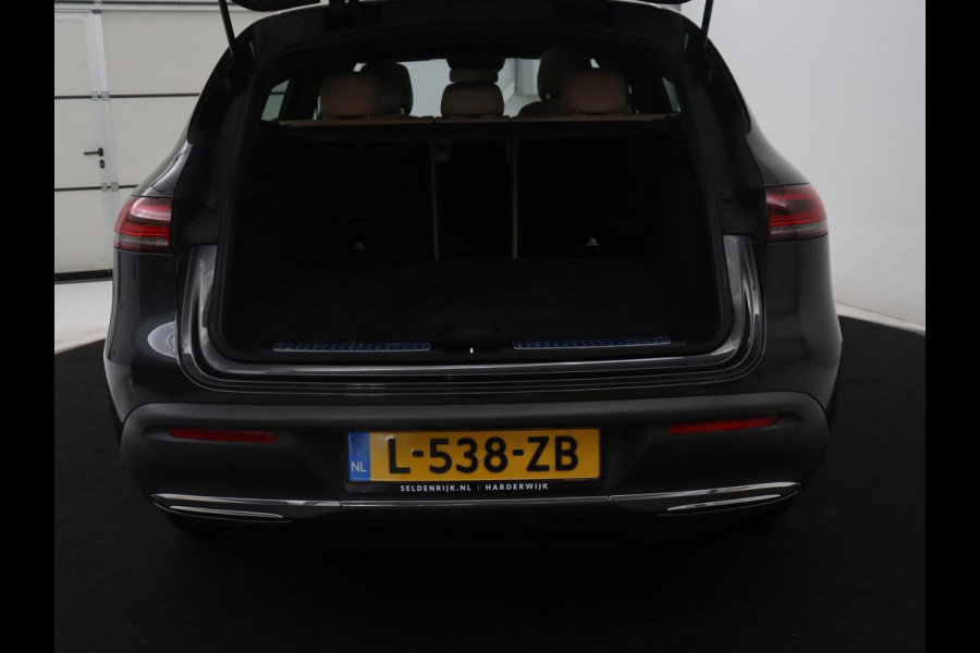 Mercedes-Benz EQC 400 4MATIC Business Solution Luxury 80 kWh | SOH 96.9% | Panoramdak | Leder | Adaptive cruise | Carplay | Sfeerverlichting | Burnmester Surround | Full LED | Stoelverwarming | Camera | Park assist |