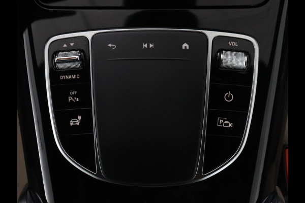 Mercedes-Benz EQC 400 4MATIC Business Solution Luxury 80 kWh | SOH 96.9% | Panoramdak | Leder | Adaptive cruise | Carplay | Sfeerverlichting | Burnmester Surround | Full LED | Stoelverwarming | Camera | Park assist |