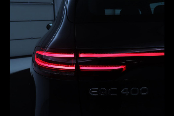 Mercedes-Benz EQC 400 4MATIC Business Solution Luxury 80 kWh | SOH 96.9% | Panoramdak | Leder | Adaptive cruise | Carplay | Sfeerverlichting | Burnmester Surround | Full LED | Stoelverwarming | Camera | Park assist |