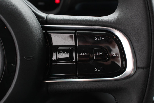 Fiat 500E 42 kWh 118pk Icon Actieradius WLTP 329km Navigatie Apple Carplay/Android Auto Cruise Control Comfort-pakket Climate Control