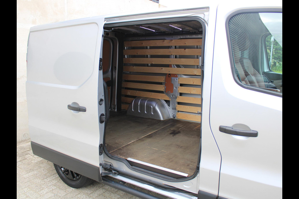 Renault Trafic 2.0 dCi 170 T29 L1H1 Luxe | LEDEREN BEKLEDING | LED | 12 MAANDEN BOVAG GARANTIE |