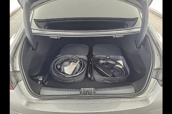 Mercedes-Benz CLA-Klasse 250 e Star Edition AMG | Panoramadak | Stoelverwarming | Camera | Cruise Control | Keyless | Ambiance Verlichting | Navigatie | Grootlichtassistent | LED |