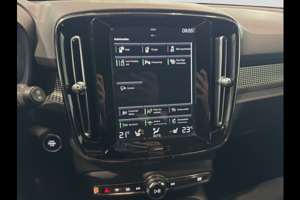 Volvo XC40 T4 Aut. Plug-in Hybrid R-Design ACC Trekhaak Parkeercamera 211pk
