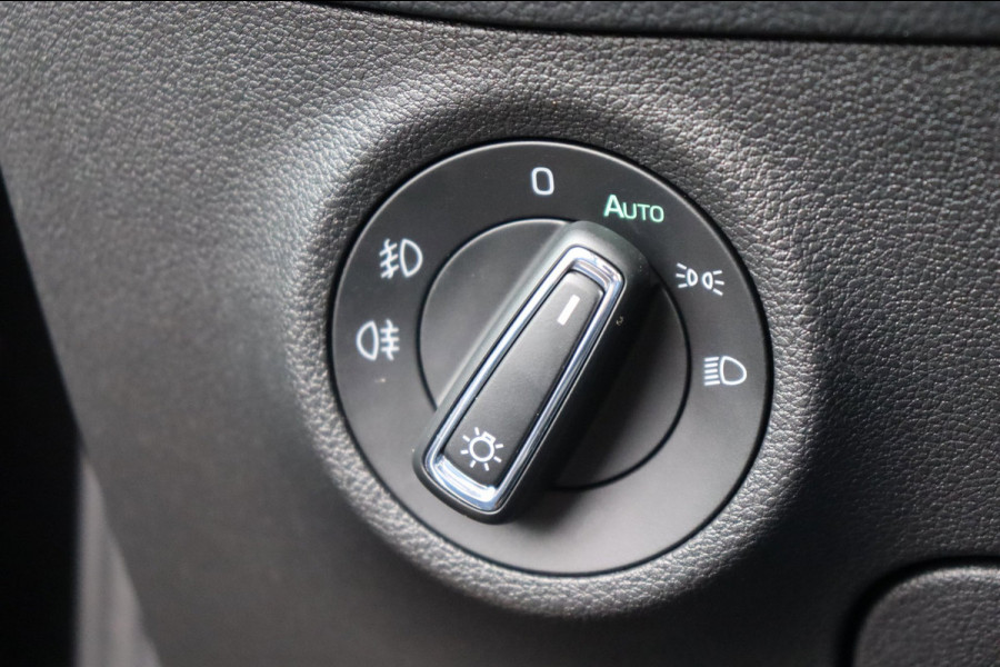 Škoda Kodiaq 1.5 TSI Bus.Ed. Plus 7persoons El.klep+trekhaak camera Digitaal-dashboard h.leer+vw