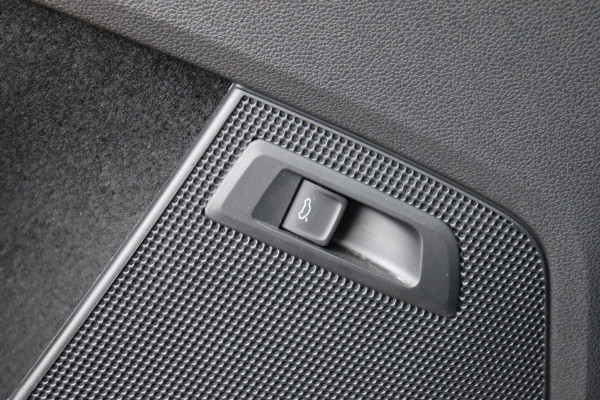 Škoda Kodiaq 1.5 TSI Bus.Ed. Plus 7persoons El.klep+trekhaak camera Digitaal-dashboard h.leer+vw
