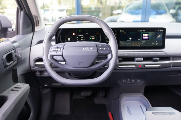Kia EV3 Plus Advanced 58.3 kWh|Prijs incl. 12 mnd garantie| LMV Carplay PDC Camera DAB Harman/Kardon Schuif/kanteldak Climate