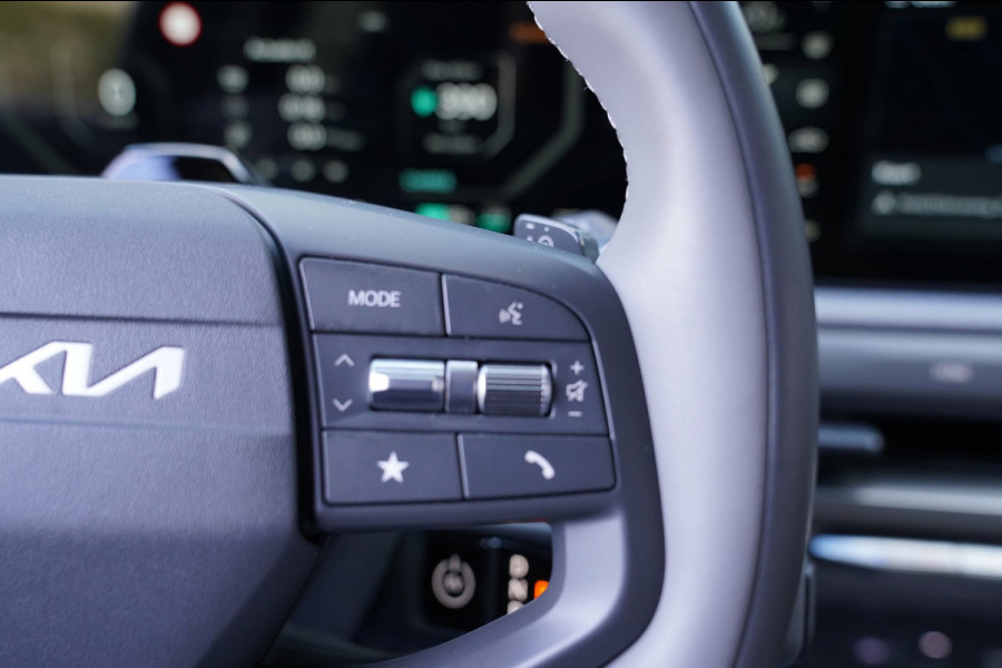 Kia EV3 Plus Advanced 58.3 kWh|Prijs incl. 12 mnd garantie| LMV Carplay PDC Camera DAB Harman/Kardon Schuif/kanteldak Climate
