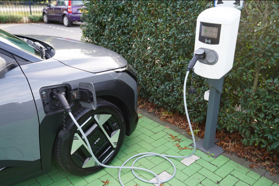 Kia EV3 Plus Advanced 58.3 kWh|Prijs incl. 12 mnd garantie| LMV Carplay PDC Camera DAB Harman/Kardon Schuif/kanteldak Climate
