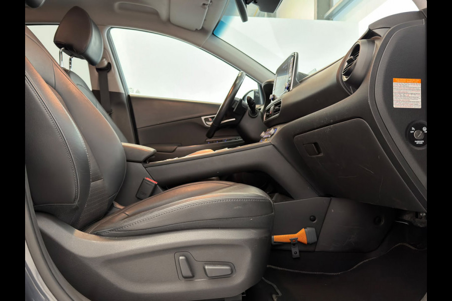 Hyundai Kona EV Premium 64 kWh / HUD / Camera / 2e eig. / NL-auto