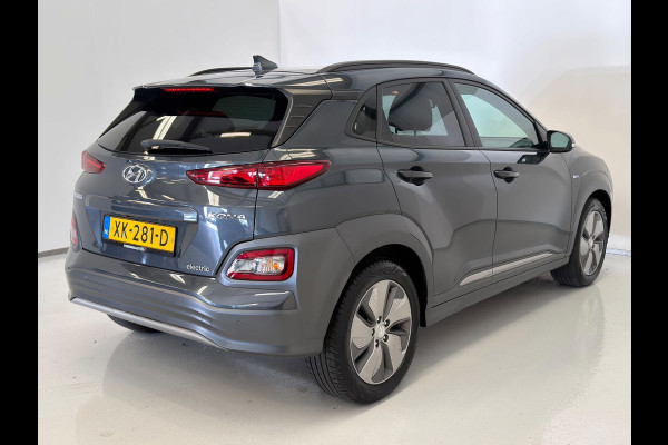 Hyundai Kona EV Premium 64 kWh / HUD / Camera / 2e eig. / NL-auto