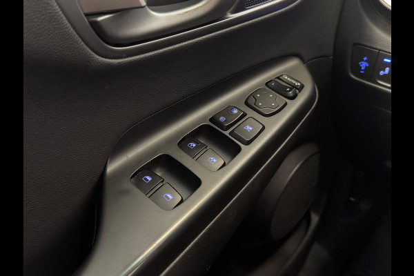Hyundai Kona EV Premium 64 kWh / HUD / Camera / 2e eig. / NL-auto