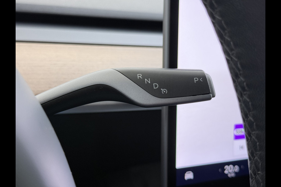 Tesla Model 3 RWD Plus LFP Trekhaak Warmtepomp Pano-Dak Navi Camera's Leder Memory Stuur+Stoelverwarming SOH 91% Traffic-Aware Cruise Control AMD Ryzen™ Elek.Achterklep Led 1.000KG Trekgewicht Origineel Nederlandse Auto