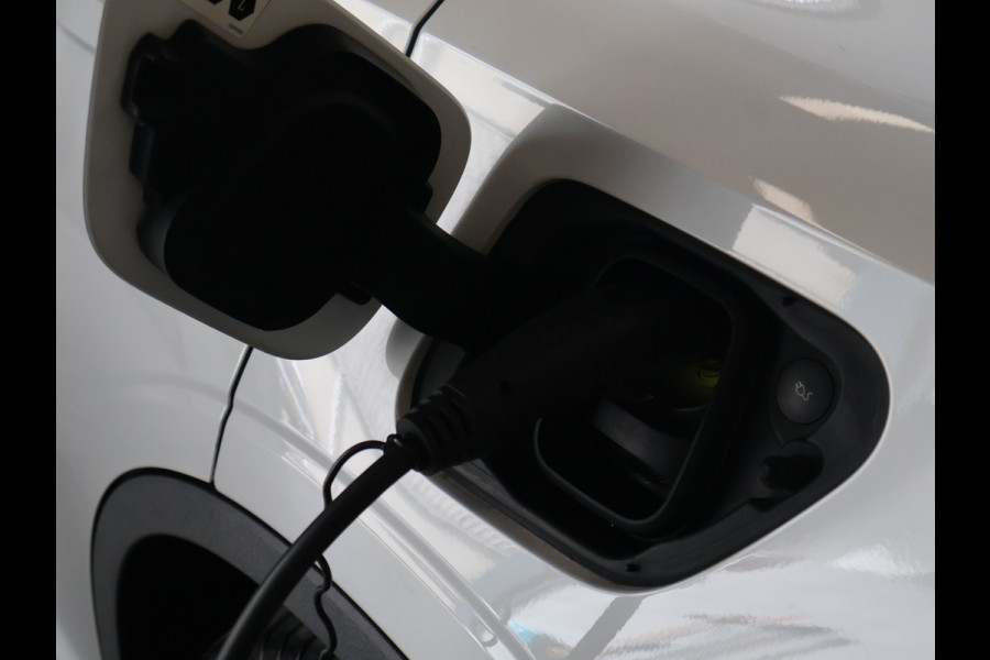 Polestar 2 Long Range Single Motor 78 kWh [TREKHAAK UITKLAPBAAR, APPLE CARPLAY, ANDROID, HARMAN/KARDON, MEMORY SEATS, PANORAMADAK, STUURVERWARMING, STOELVERWARMING V+A, DRAADLOZE LADER, 360 CAMERA, ADAPTIVE CRUISE, NIEUWSTAAT]