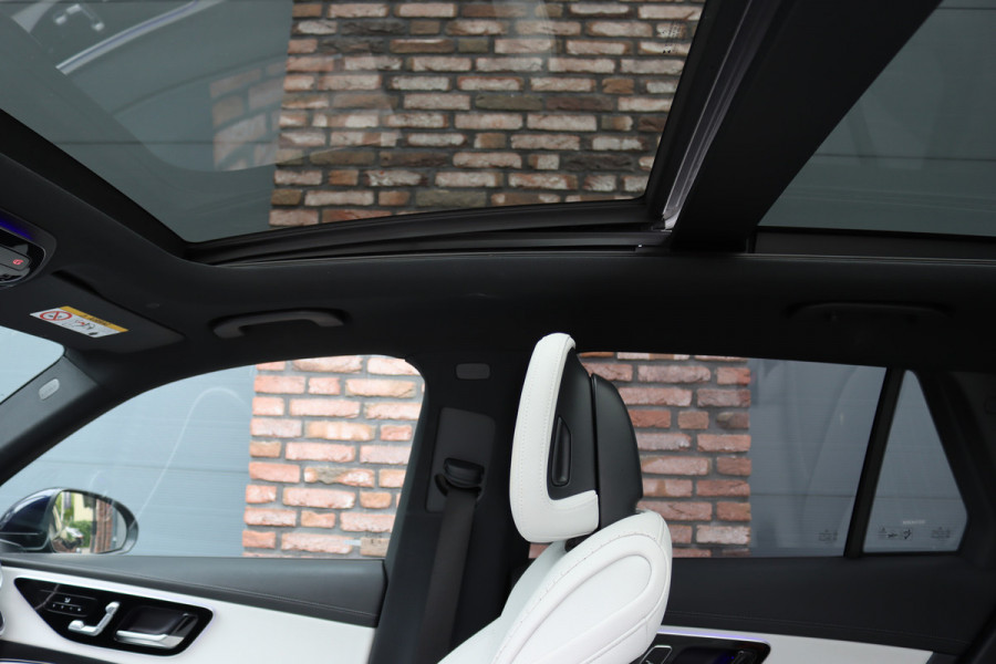 Mercedes-Benz GLC 400e 4MATIC AMG Line | Panoramadak | Trekhaak | Memory | Burmester | Surround Camera | Keyless Go | Digital Light | Verwarmd Stuurwiel | HUD |