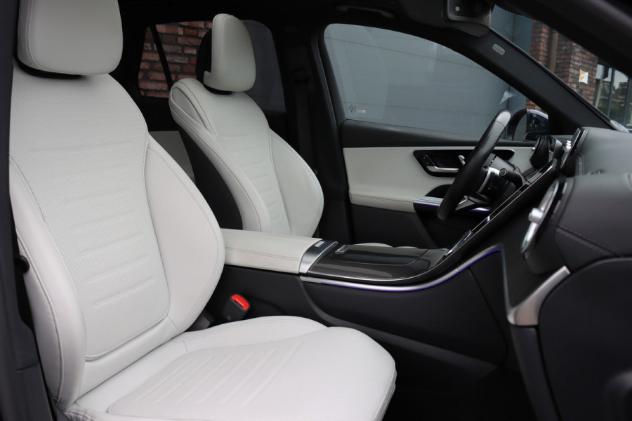 Mercedes-Benz GLC 400e 4MATIC AMG Line | Panoramadak | Trekhaak | Memory | Burmester | Surround Camera | Keyless Go | Digital Light | Verwarmd Stuurwiel | HUD |