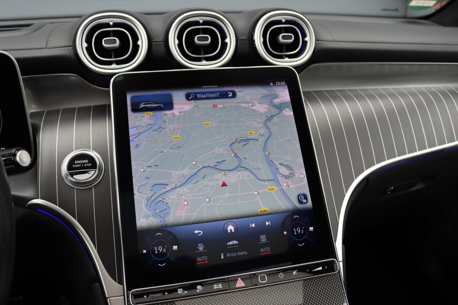 Mercedes-Benz GLC 400e 4MATIC AMG Line | Panoramadak | Trekhaak | Memory | Burmester | Surround Camera | Keyless Go | Digital Light | Verwarmd Stuurwiel | HUD |