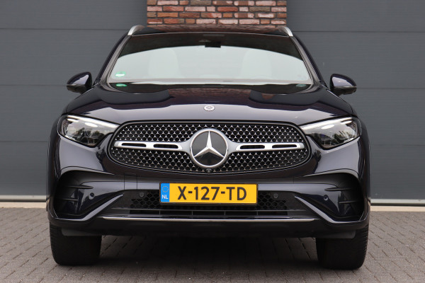 Mercedes-Benz GLC 400e 4MATIC AMG Line | Panoramadak | Trekhaak | Memory | Burmester | Surround Camera | Keyless Go | Digital Light | Verwarmd Stuurwiel | HUD |