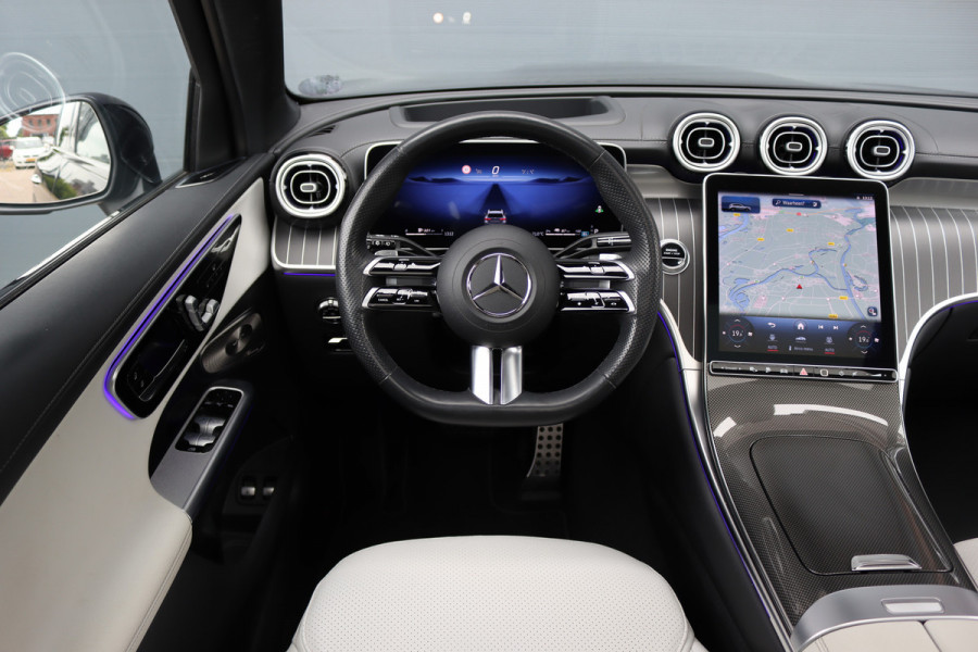 Mercedes-Benz GLC 400e 4MATIC AMG Line | Panoramadak | Trekhaak | Memory | Burmester | Surround Camera | Keyless Go | Digital Light | Verwarmd Stuurwiel | HUD |