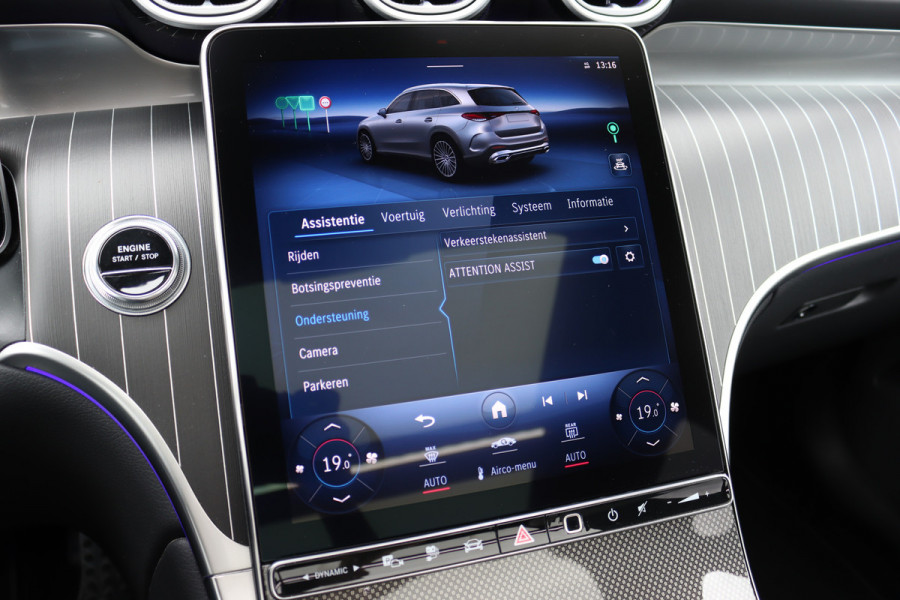 Mercedes-Benz GLC 400e 4MATIC AMG Line | Panoramadak | Trekhaak | Memory | Burmester | Surround Camera | Keyless Go | Digital Light | Verwarmd Stuurwiel | HUD |