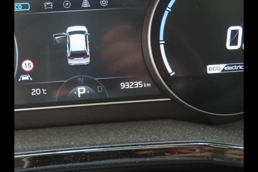 Kia e-Niro ExecutiveLine 64 kWh | SOH 98,1 % | Lederen Interieur | Schuif - Kantel Dak | Navigatie | Dealer onderhouden |