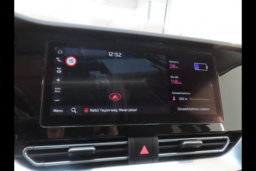 Kia e-Niro ExecutiveLine 64 kWh | SOH 98,1 % | Lederen Interieur | Schuif - Kantel Dak | Navigatie | Dealer onderhouden |