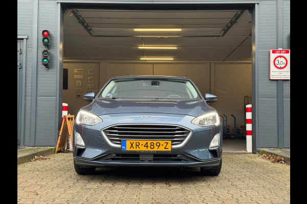 Ford Focus 1.5 EcoBoost Titanium Business / NAP !! / 2de EIGENAAR / DEALER ONDERHOUDEN / AFN. TREKHAAK / WINTER + DESIGN PAKKET !