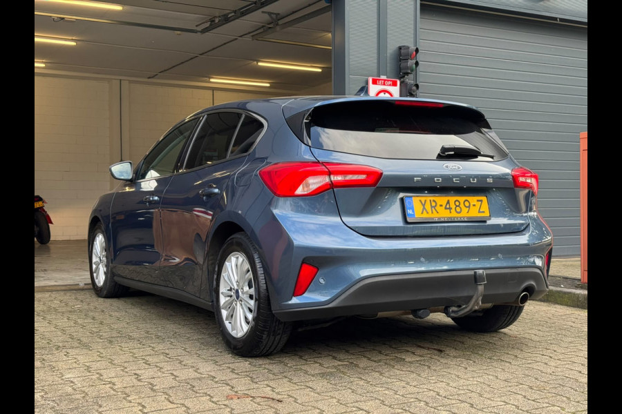 Ford Focus 1.5 EcoBoost Titanium Business / NAP !! / 2de EIGENAAR / DEALER ONDERHOUDEN / AFN. TREKHAAK / WINTER + DESIGN PAKKET !