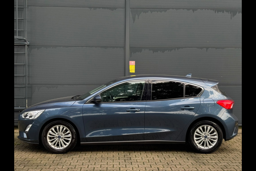 Ford Focus 1.5 EcoBoost Titanium Business / NAP !! / 2de EIGENAAR / DEALER ONDERHOUDEN / AFN. TREKHAAK / WINTER + DESIGN PAKKET !
