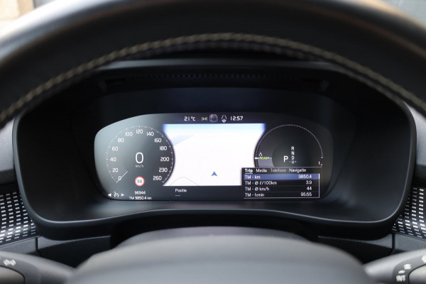 Volvo XC40 1.5 T5 Recharge R-line LED/VIRTUAL/PANO/LEER+S.VERWARMING/19" LMV/CAM/12 MND GARANTIE!
