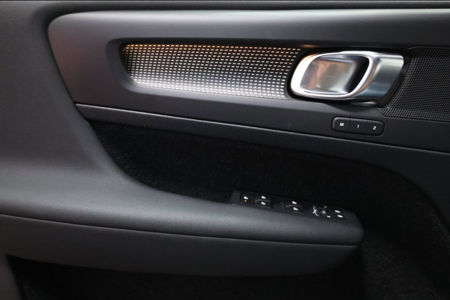 Volvo XC40 1.5 T5 Recharge R-line LED/VIRTUAL/PANO/LEER+S.VERWARMING/19" LMV/CAM/12 MND GARANTIE!