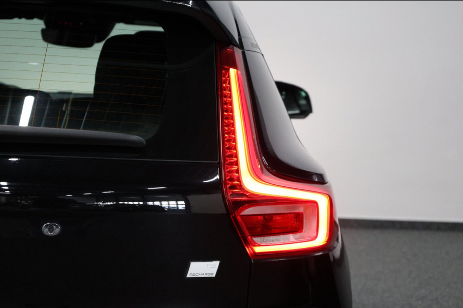 Volvo XC40 1.5 T5 Recharge R-line LED/VIRTUAL/PANO/LEER+S.VERWARMING/19" LMV/CAM/12 MND GARANTIE!