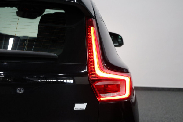 Volvo XC40 1.5 T5 Recharge R-line LED/VIRTUAL/PANO/LEER+S.VERWARMING/19" LMV/CAM/12 MND GARANTIE!