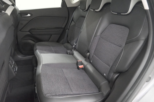 Renault Captur Mild Hybrid 140 EDC Techno | 360 Camera | Groot scherm | Stoelverwarming | Parkeersensoren | Allseason banden