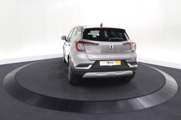 Renault Captur Mild Hybrid 140 EDC Techno | 360 Camera | Groot scherm | Stoelverwarming | Parkeersensoren | Allseason banden