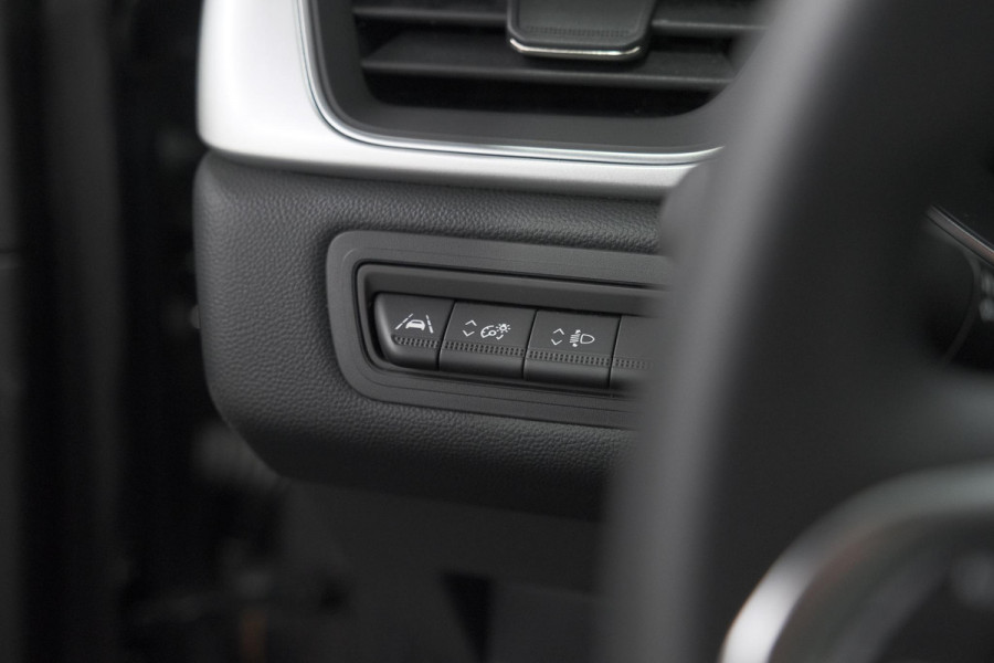 Renault Captur Mild Hybrid 140 EDC Techno | 360 Camera | Groot scherm | Stoelverwarming | Parkeersensoren | Allseason banden