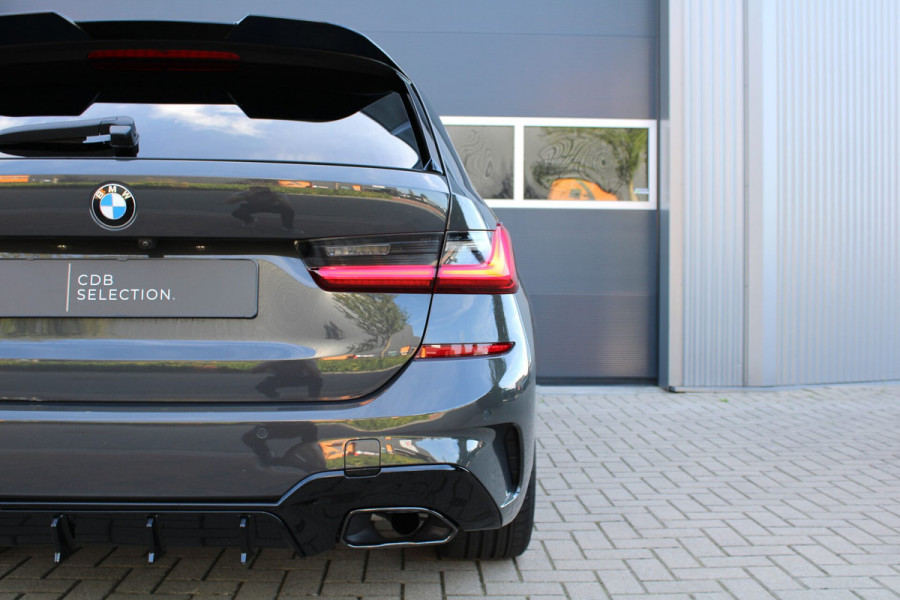 BMW 3 Serie Touring 330i | M340i Look | Pano | Apple Carplay | Sfeerverlichting | LED | Stoelverwarming