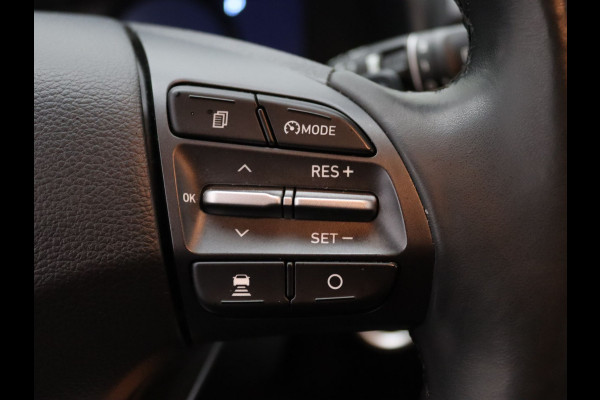 Hyundai Kona EV Limited 64 kWh Apple Carplay/Android Auto | Climate