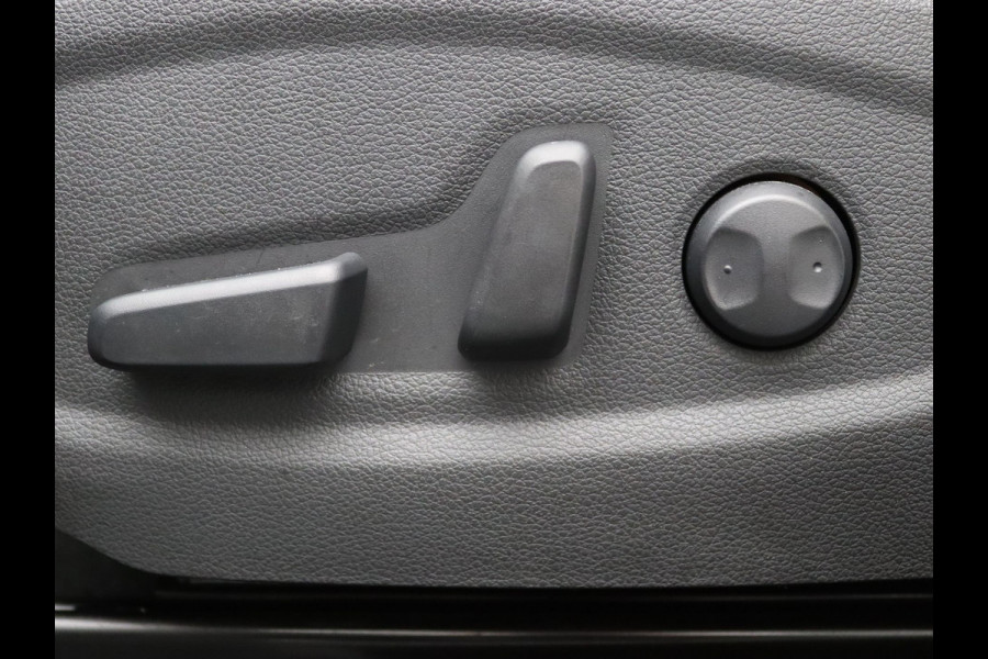 Hyundai Kona EV Limited 64 kWh Apple Carplay/Android Auto | Climate