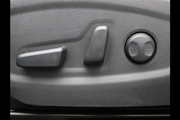 Hyundai Kona EV Limited 64 kWh Apple Carplay/Android Auto | Climate