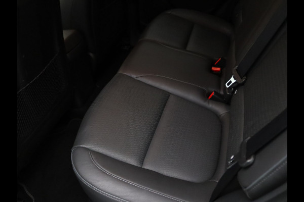 Hyundai Kona EV Limited 64 kWh Apple Carplay/Android Auto | Climate