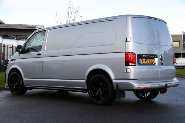 Volkswagen Transporter 2.0 TDI L2H1 ABT Edition Carplay, Stoelverwarming, Sensoren, Adapteive Cruise, LED, 150pk, Automaat, Standkachel, Multimedia, Uniek!