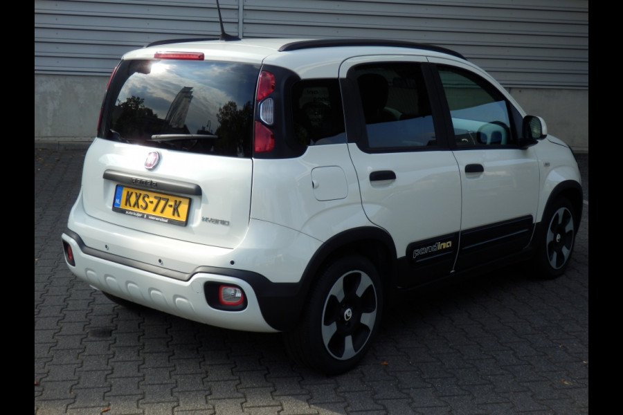 Fiat Panda 1.0 Hybrid Cross