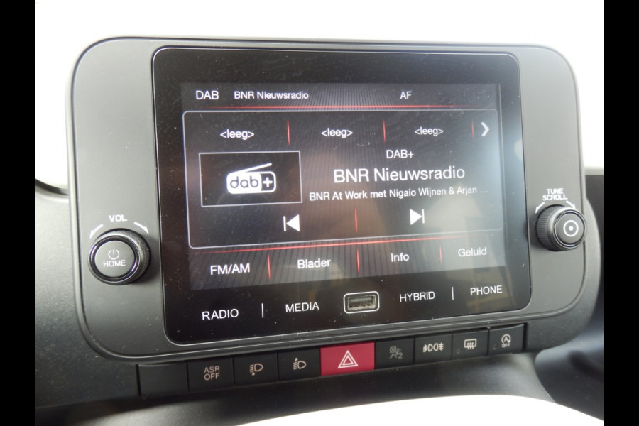 Fiat Panda 1.0 Hybrid Cross